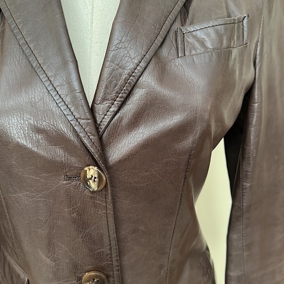 Gorgeous Brown Leather Jacket - Picture 2 of 10